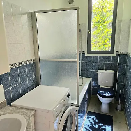 Artistic 3-room Flat-garden View