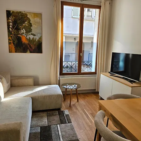 Artistic 3-room Flat-garden View *