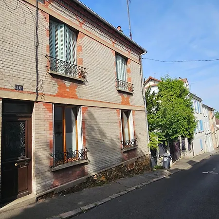 Apartment Artistic 3-room Flat-garden View Rueil-Malmaison